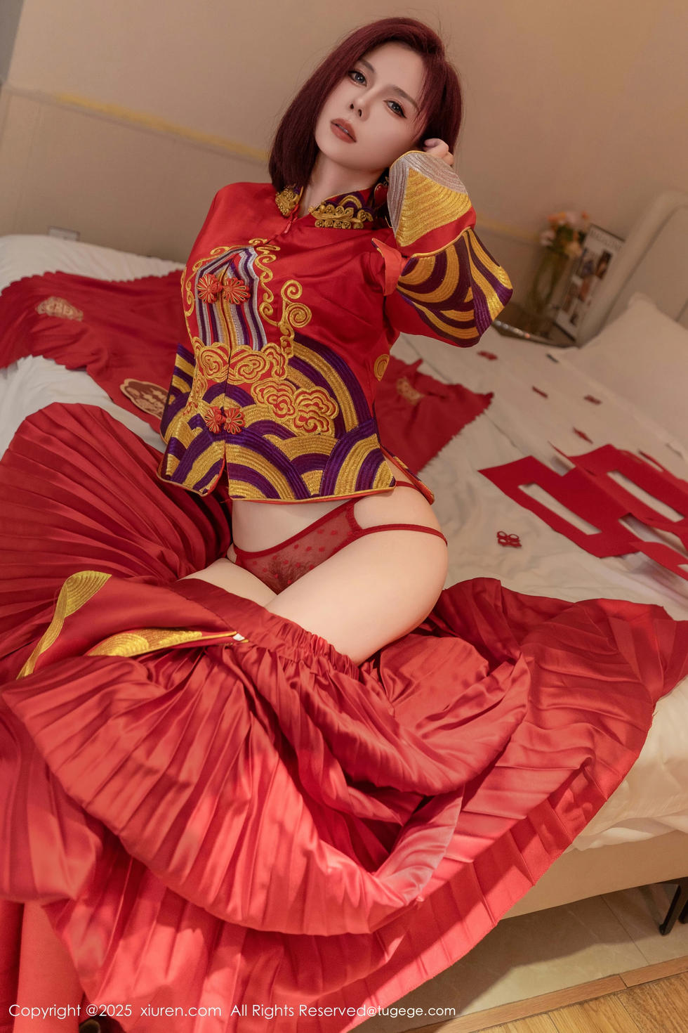 [XiuRen秀人网] 2025.03.11 No.9995 白芷yy [90+1P]