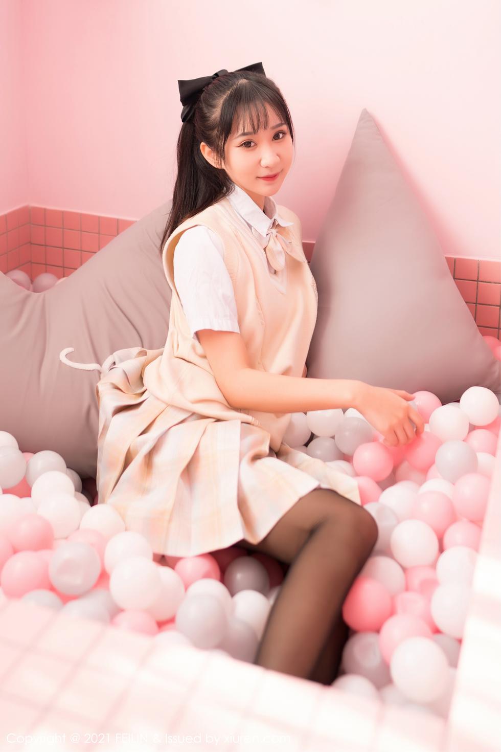 [FEILIN嗲囡囡] 2021.10.28 VOL.417 小果冻儿 [70+1P]