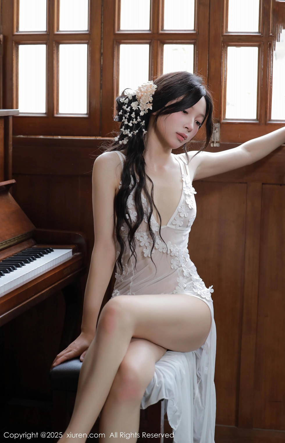 [XiuRen秀人网] 2025.04.25 No.10198 橙子酱Lillian