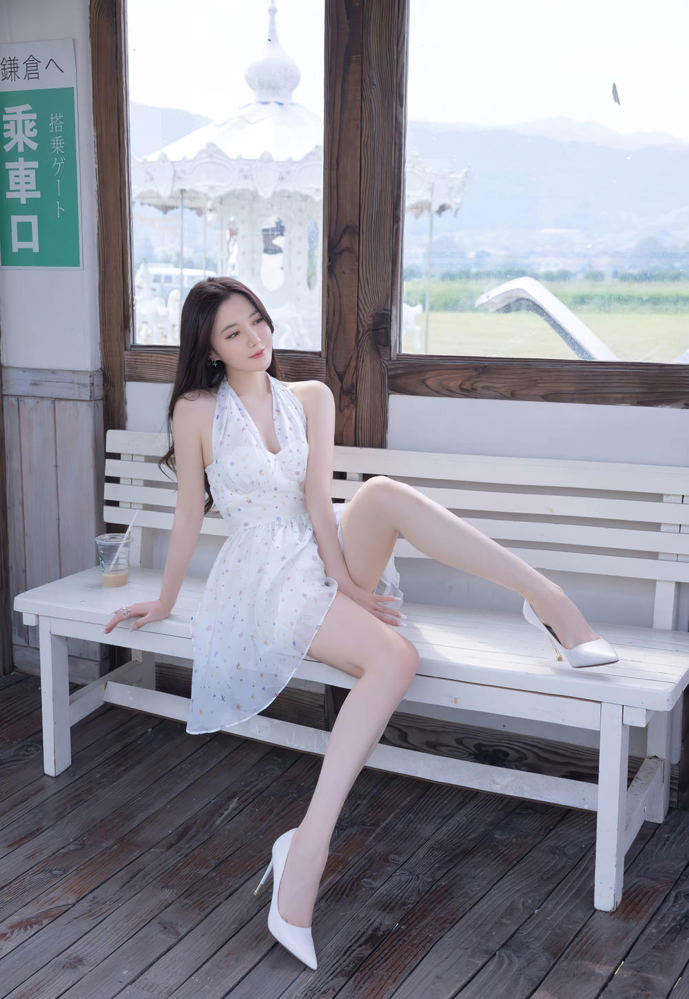 鱼子酱《风吹过想你的车站》原版写真 [120P-889MB]