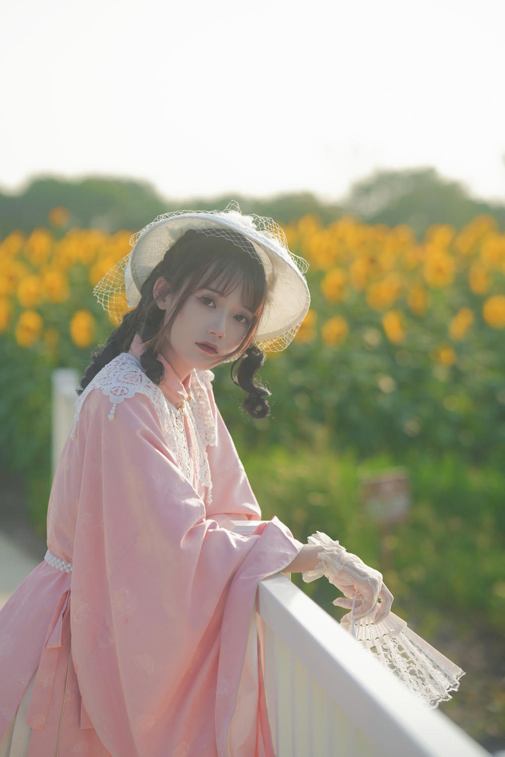 兔子Zzz不吃胡萝卜  向日葵的回忆 [22P-288MB]