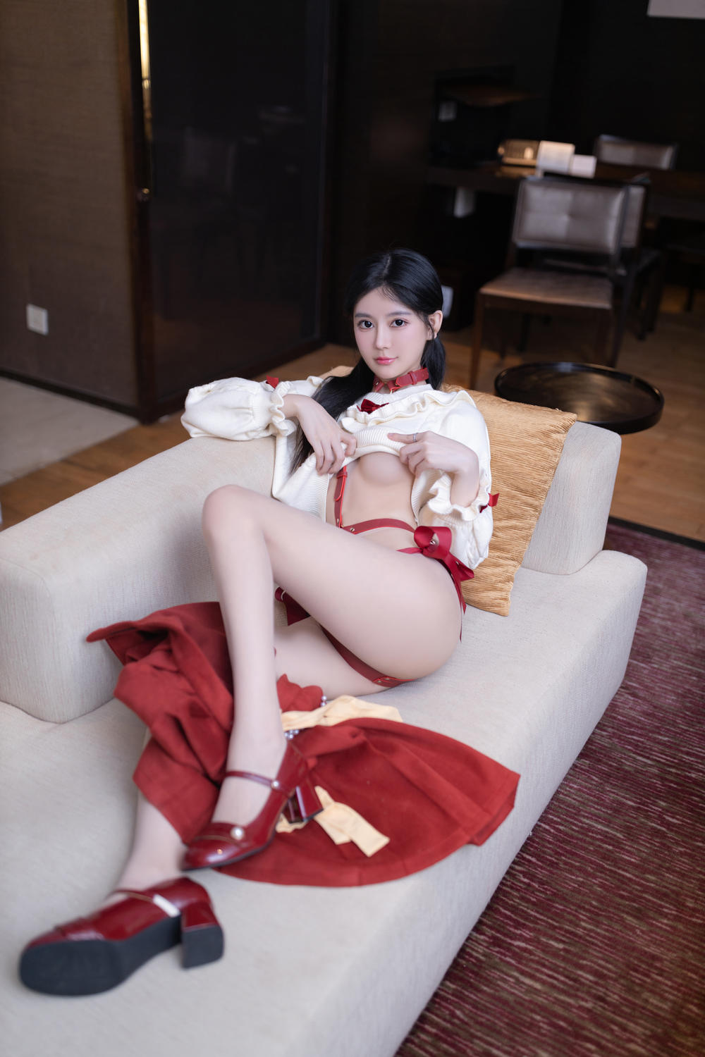 谢小蒽(幼幼)《 红色束缚》原版写真 [100P-1.22G]