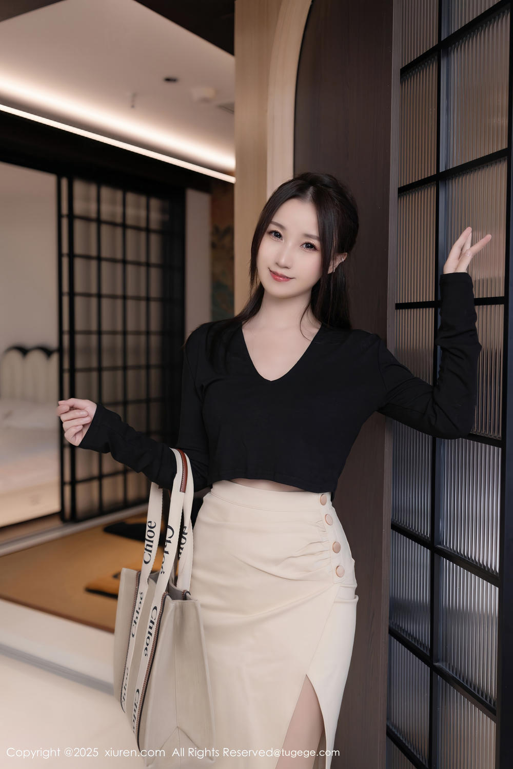 [XiuRen秀人网] 2025.07.23 No.10576 杏子Yada [81+1P]
