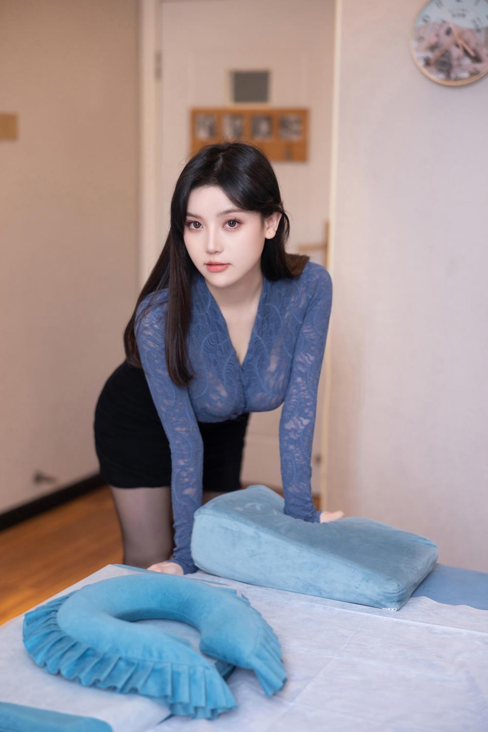 豆瓣酱《全身抹油》原版写真 [82P-1.21G]