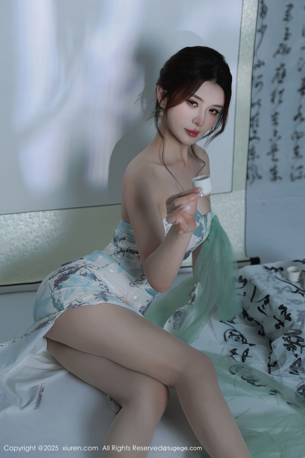 [XiuRen秀人网] 2025.08.27 No.10694 阿依莎 [82+1P]