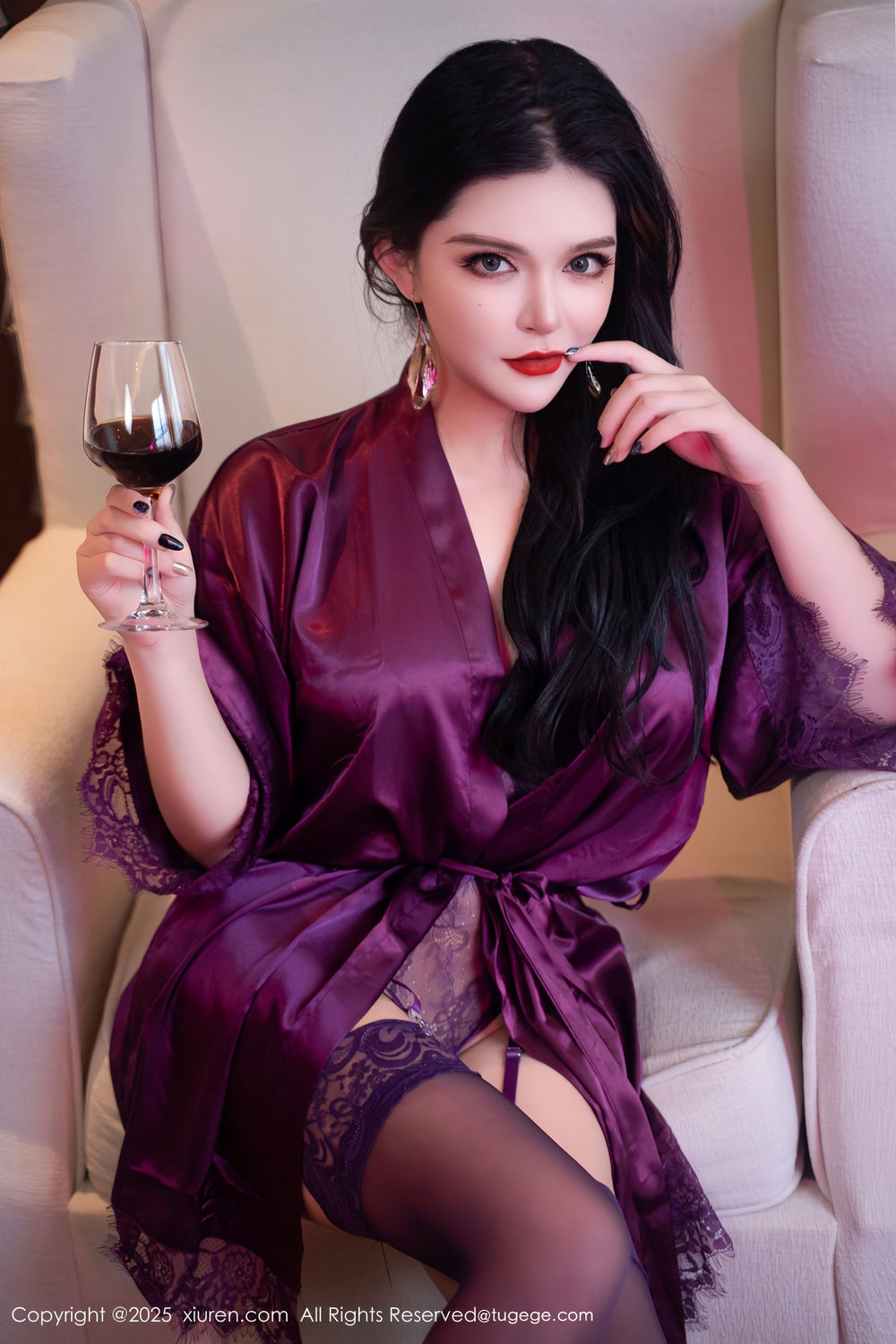 [XiuRen秀人网] 2025.08.28 No.10700 伊丽莎有点白 [60+1P]