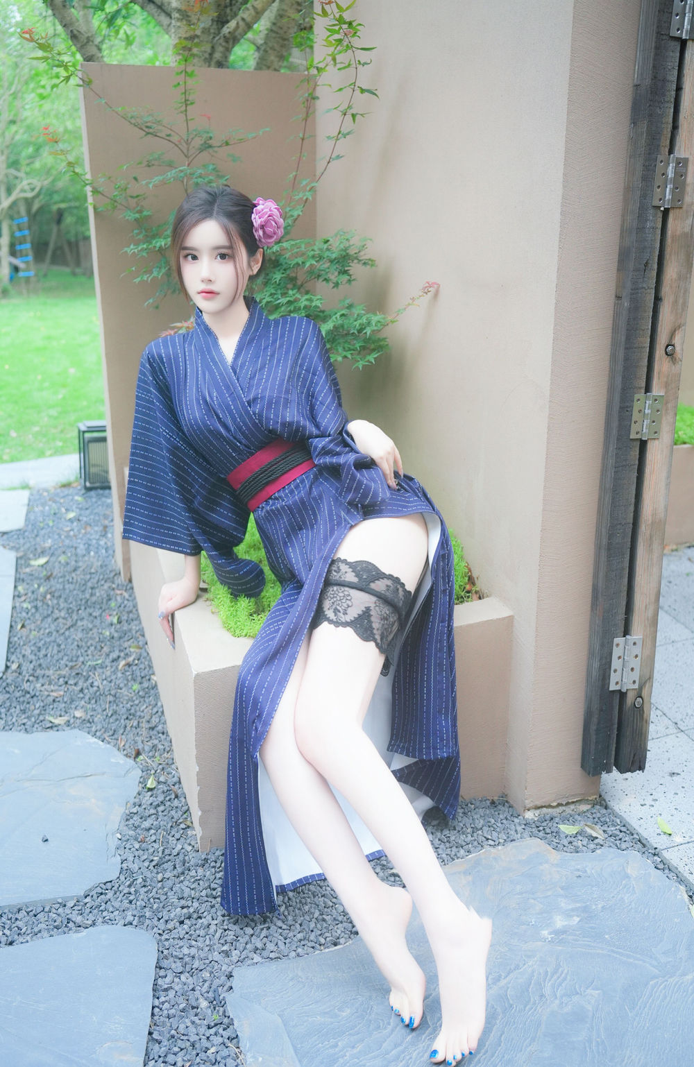 晚苏susu《户外枷锁》原版写真 [71P-371MB]