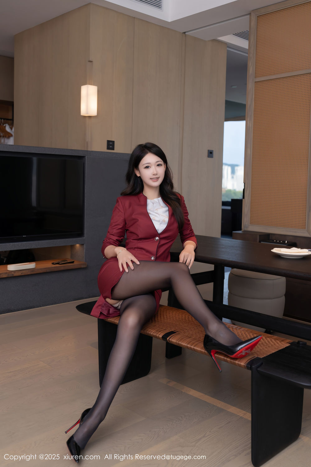 [XiuRen秀人网] 2025.10.13 No.10864 唐安琪 [85+1P]