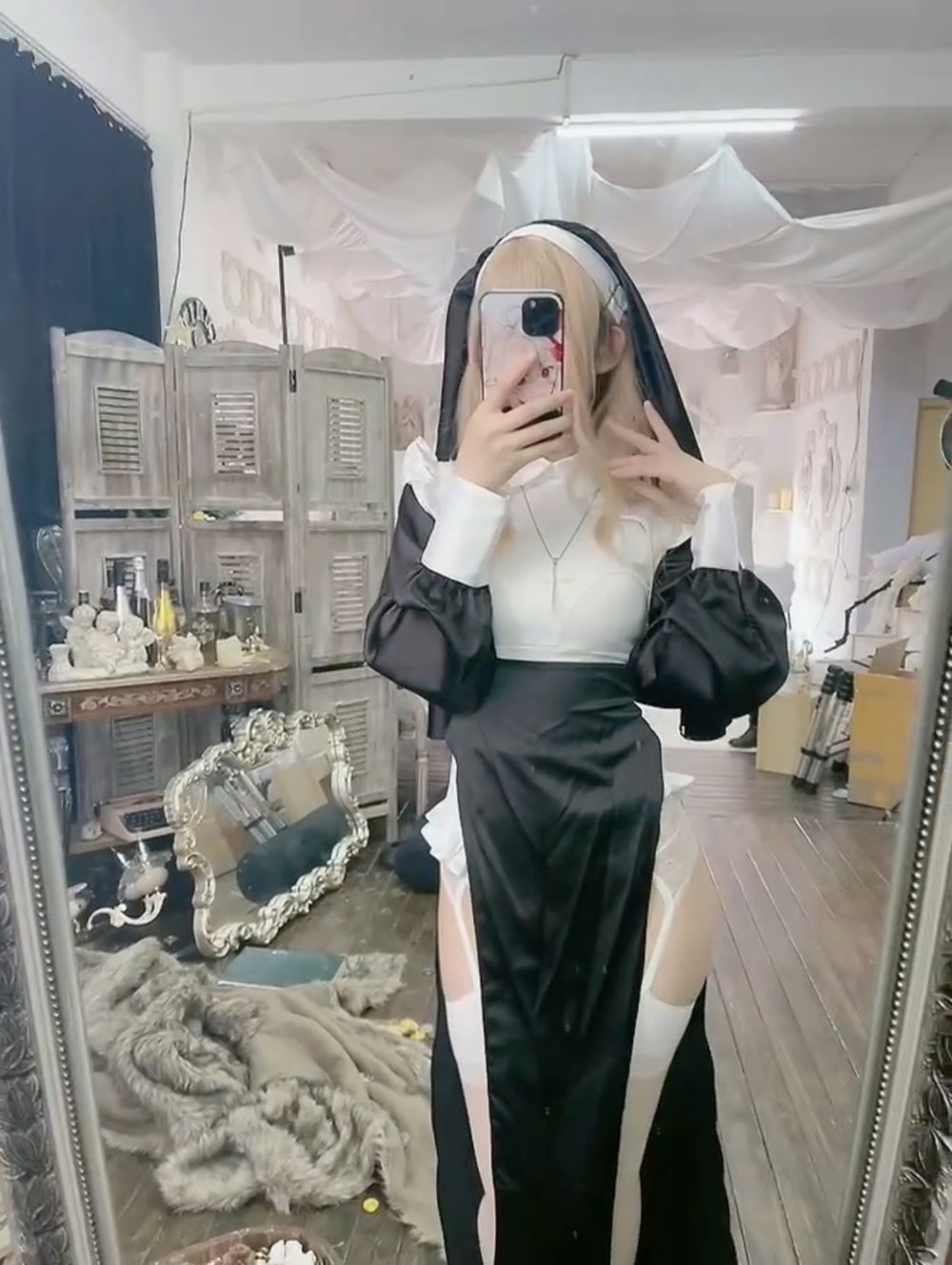 衣衣  修女 [59P3V-377MB]