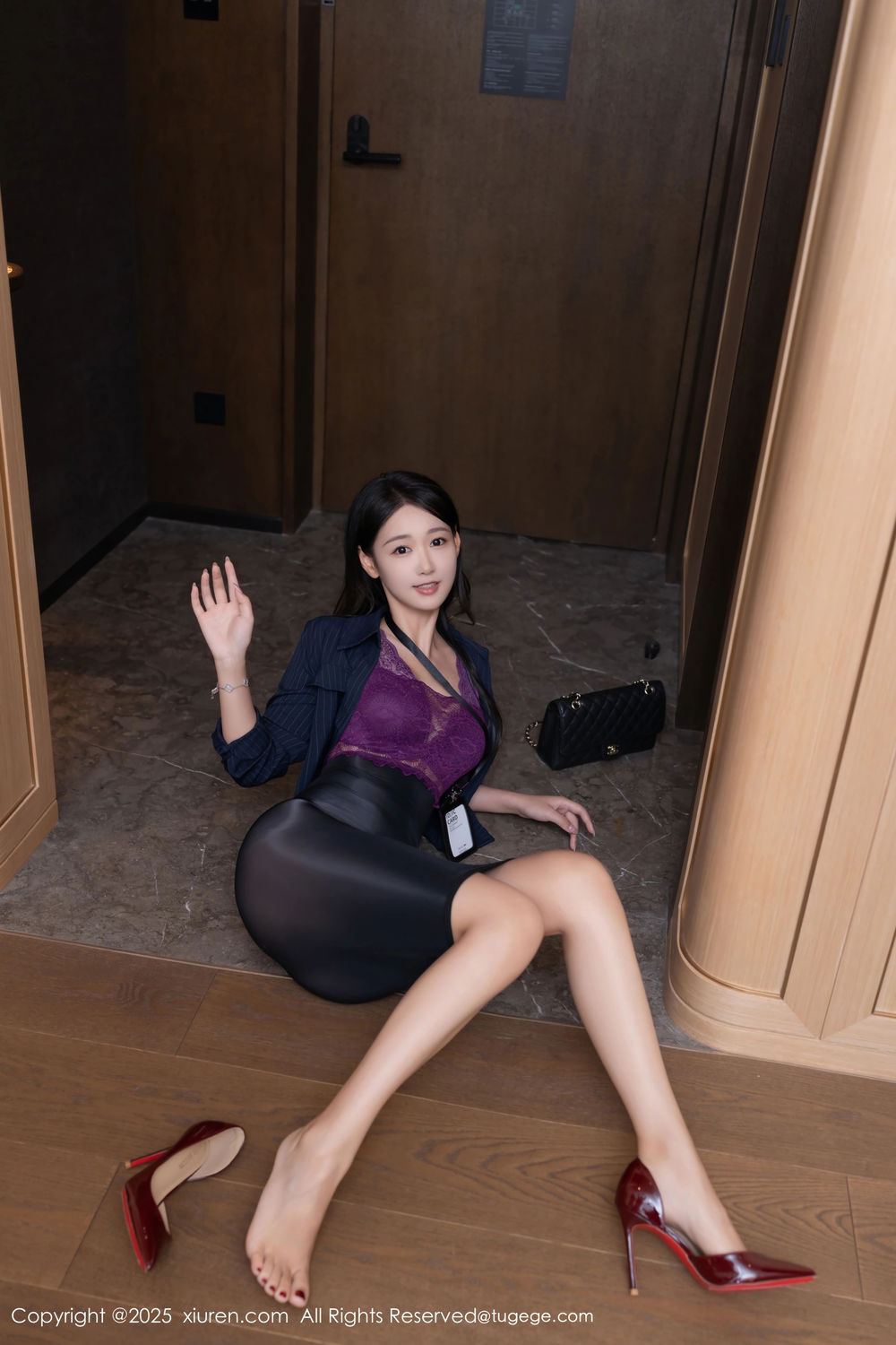 [XiuRen秀人网] 2025.10.27 No.10916 唐安琪 [77+1P]