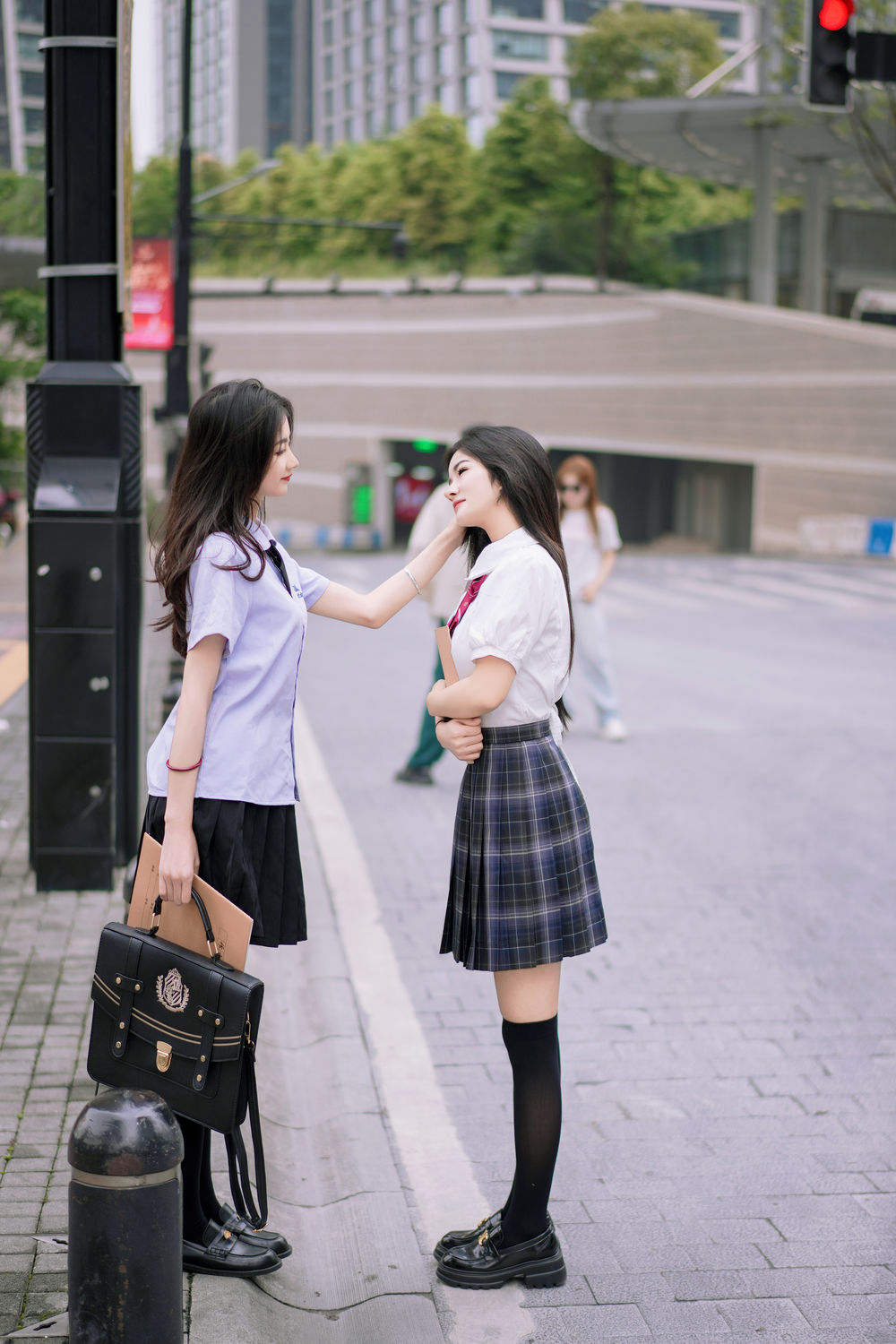 鱼尾fish&谭小灵《双人JK》原版写真 [98P-961MB]