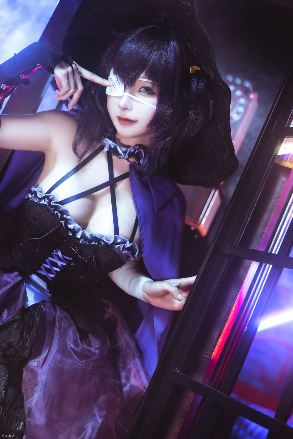 蠢沫沫 教主的六花[24P-252MB]