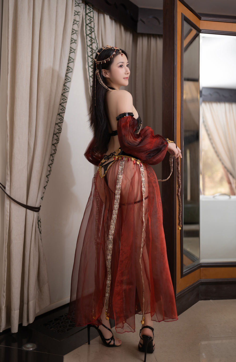 鱼子酱《舞娘》原版写真 [120P-1.23G]