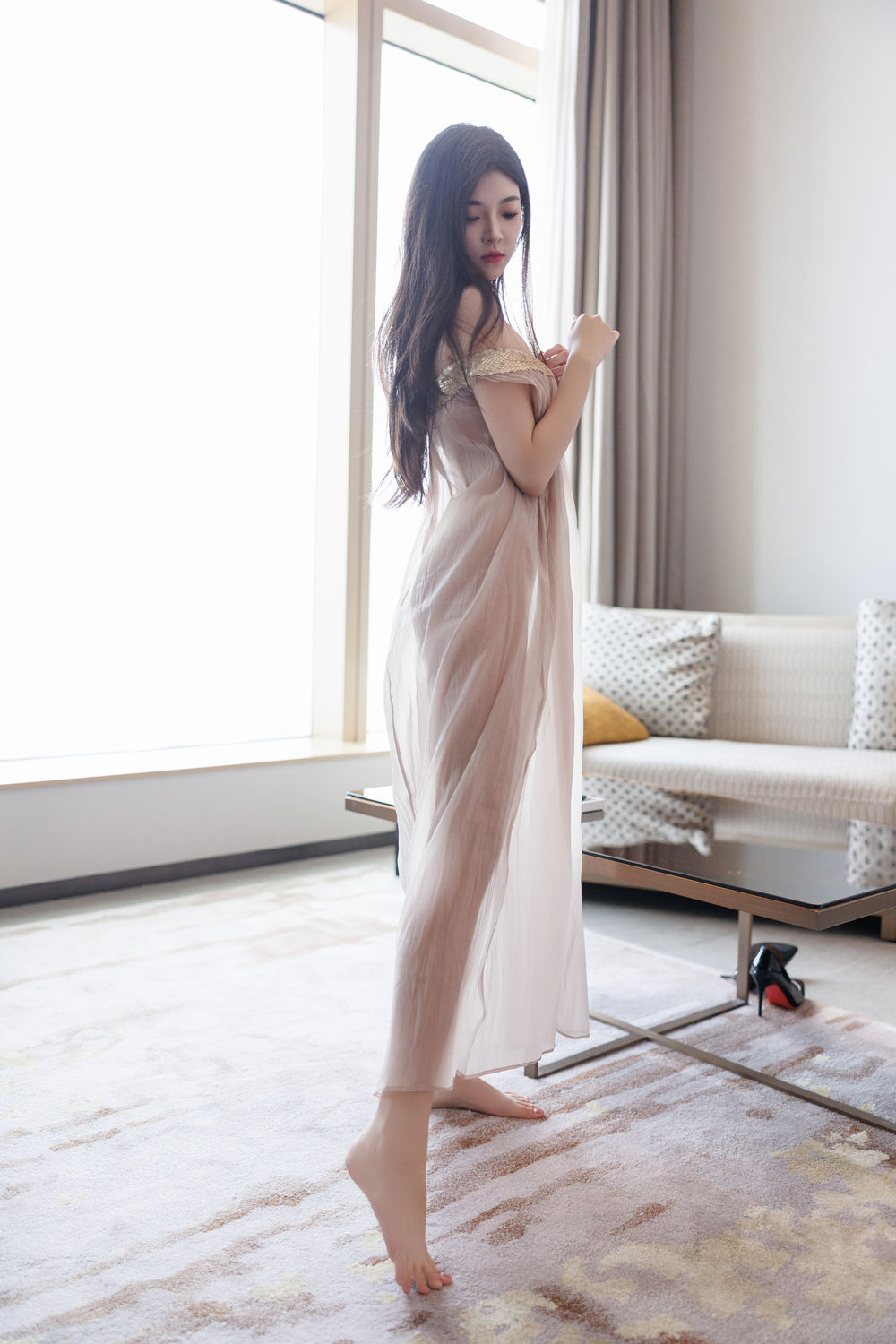 初梦瑶《若隐若现》原版写真 [102P-405MB]