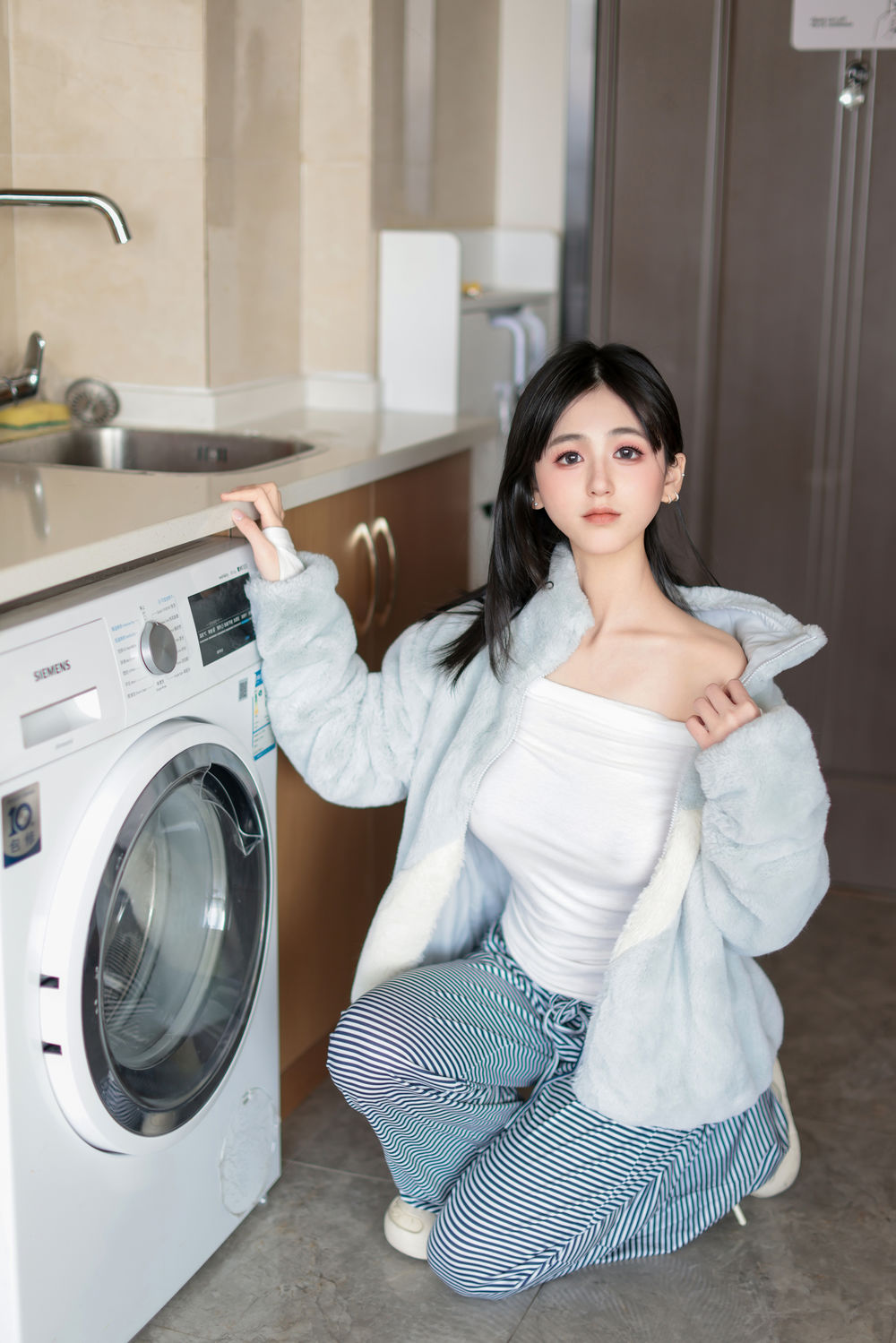 奶芙乔乔《一字肩》原版写真 [85P-1.23G]