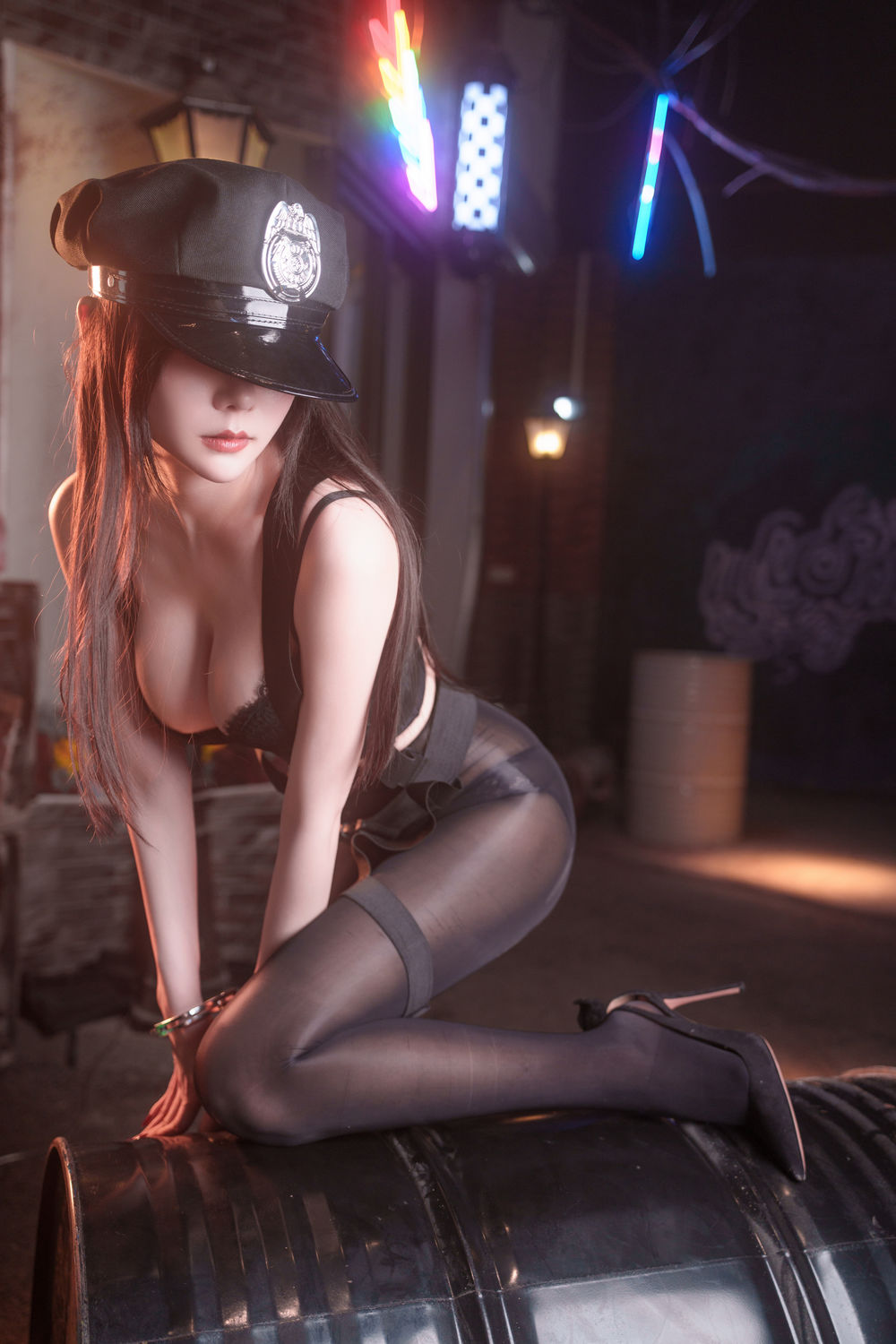 香草喵露露 十一月舰长 女警[40P1V-1.54GB]