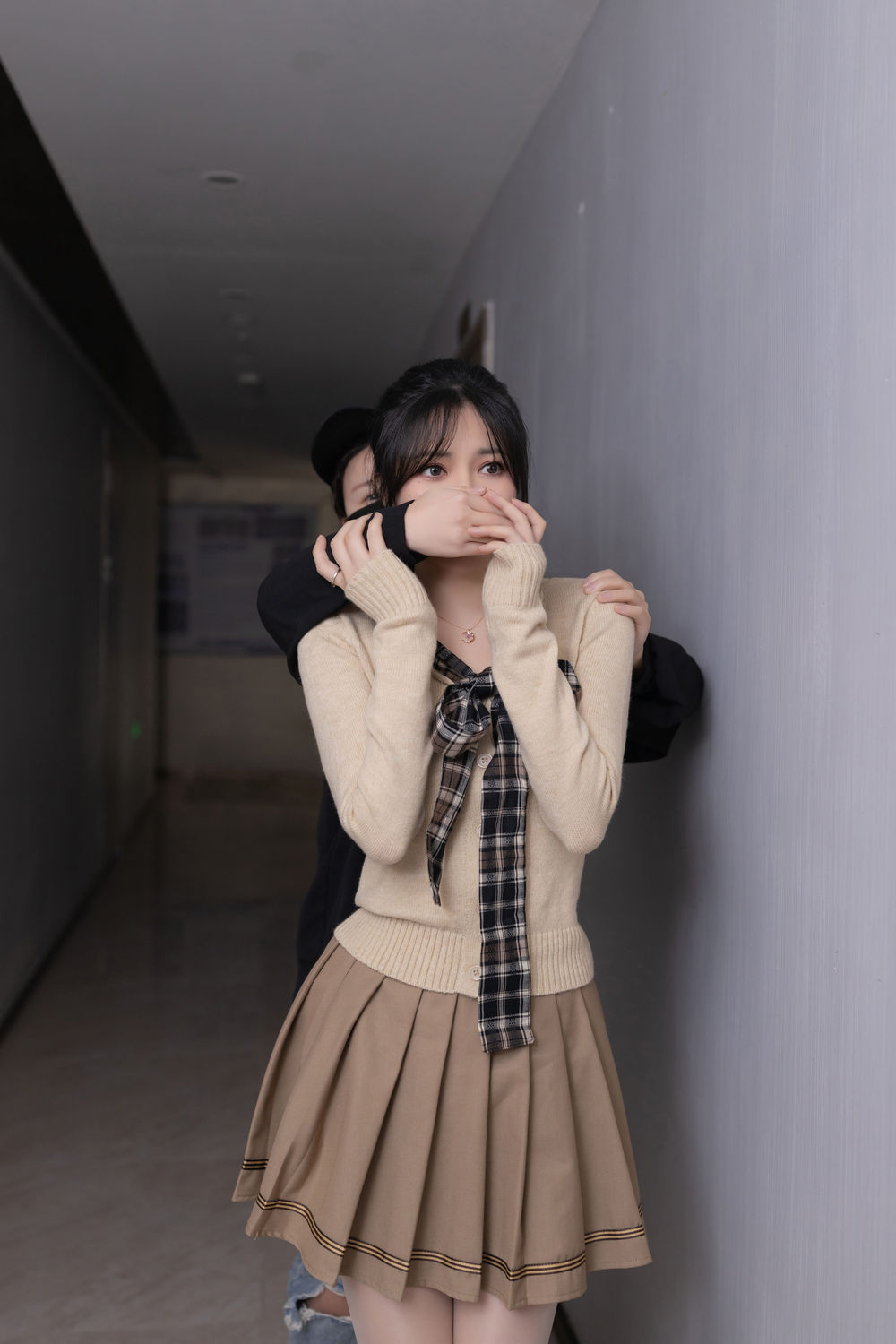 鱼子酱《跟踪狂》原版写真 [120P-1.27G]