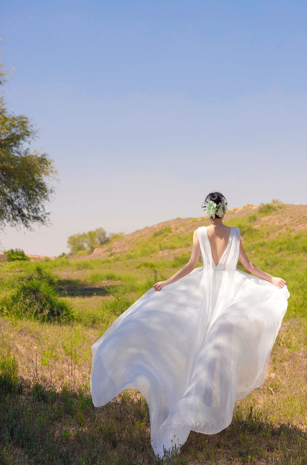 鱼子酱《沙漠之花》原版写真 [50P-992MB]