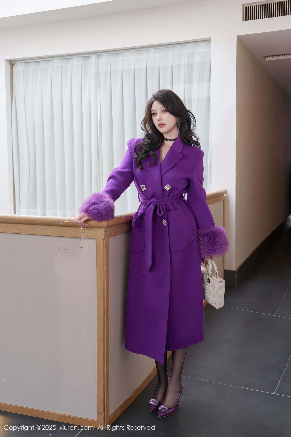 [XiuRen秀人网] 2025.12.03 No.11063 杨晨晨 [68+1P]