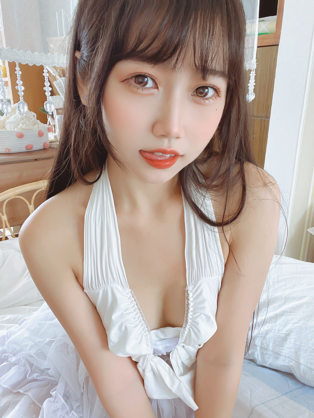 不呆猫 清纯妹妹 [24P-81.0MB]