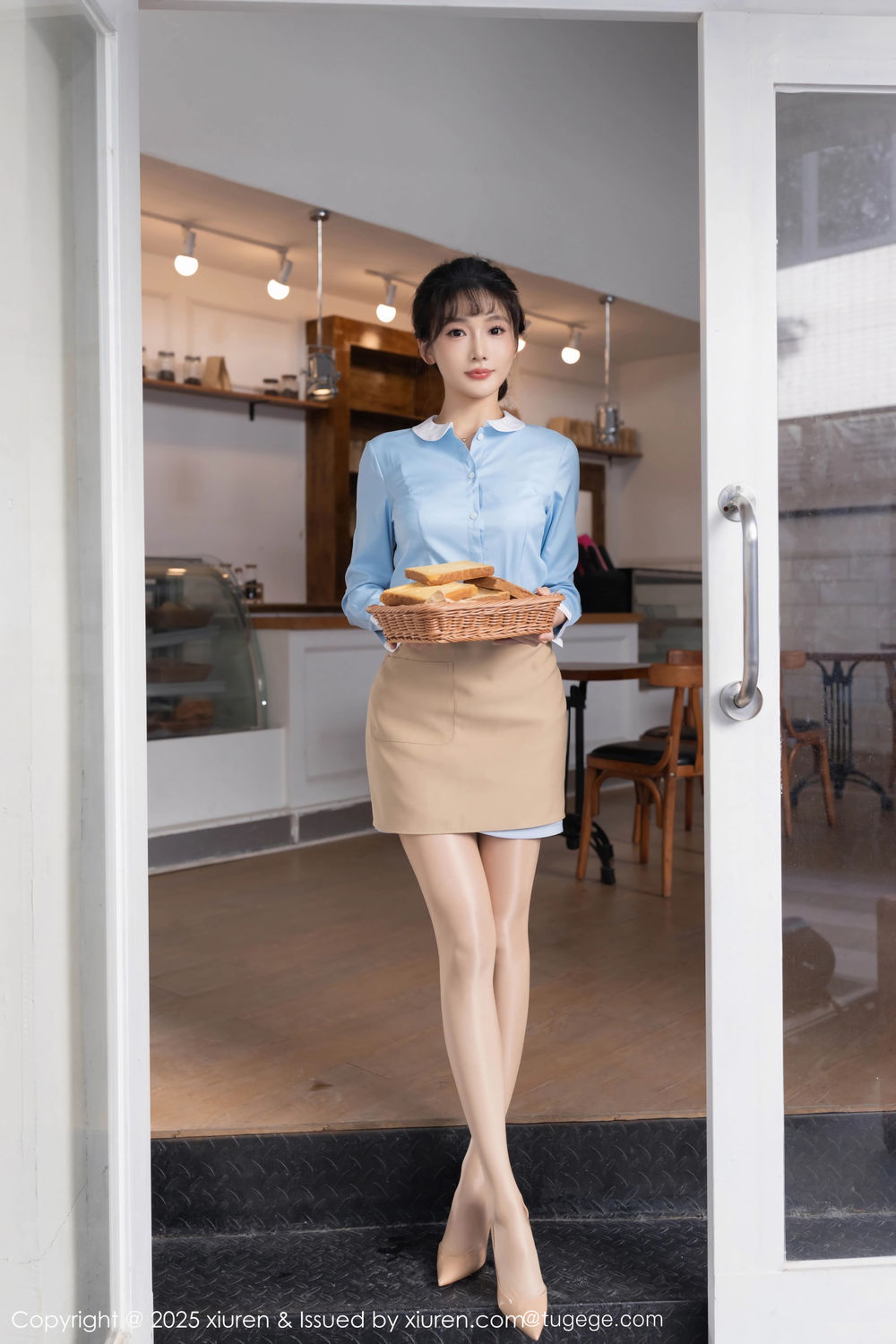 [XiuRen秀人网] 2025.12.25 No.11159 陆萱萱 [80+1P]