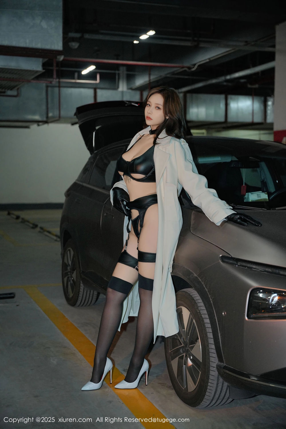 [XiuRen秀人网] 2025.12.30 No.11176 娜比 [71+1P]