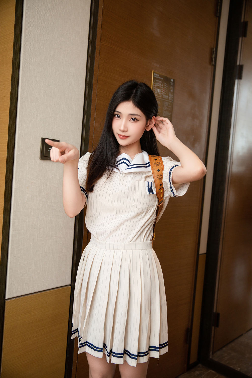 刘婷婷《JK制服》原版写真 [78P-1.04G]